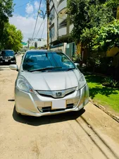 Honda Fit 1.5 Hybrid S Package 2011 for Sale