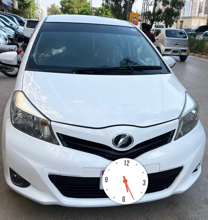 Toyota Vitz 2013 for Sale in Hyderabad Image-1