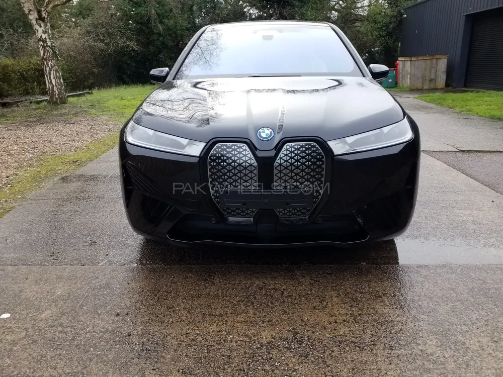 BMW iX 2024 for Sale in Lahore Image-1