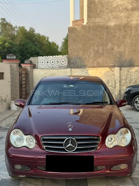 Mercedes Benz C Class 2002 for Sale in Lahore Image-1