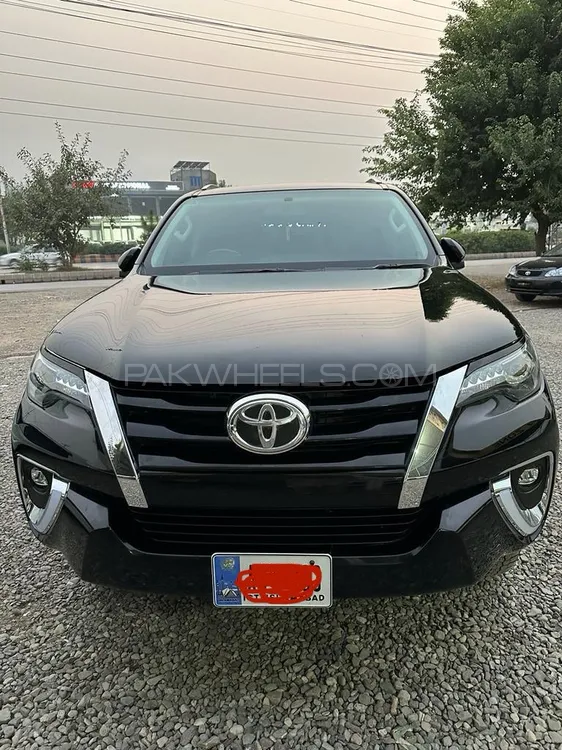 Toyota Fortuner 2020 for Sale in Islamabad Image-1