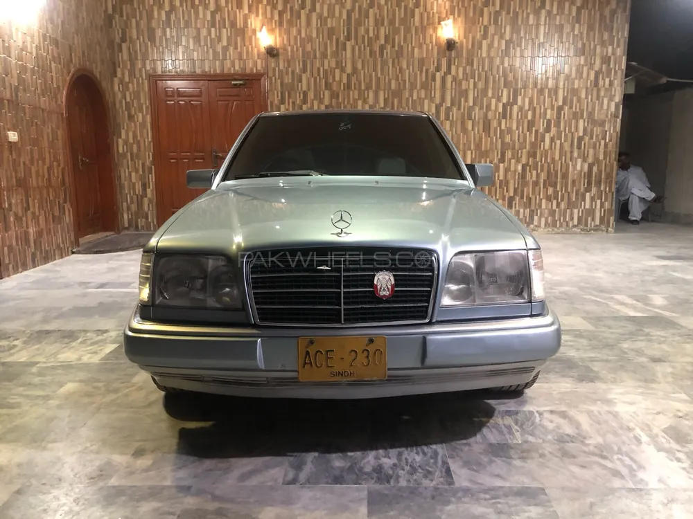 Mercedes Benz E Class 1990 for Sale in Hyderabad Image-1