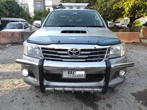 Toyota Hilux Invincible 2013 for Sale