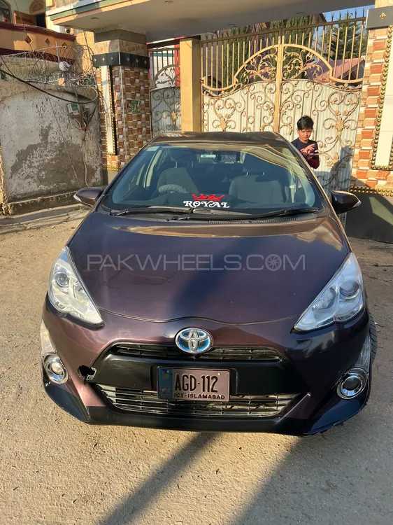 Toyota Aqua 2019 for Sale in Gujrat Image-1