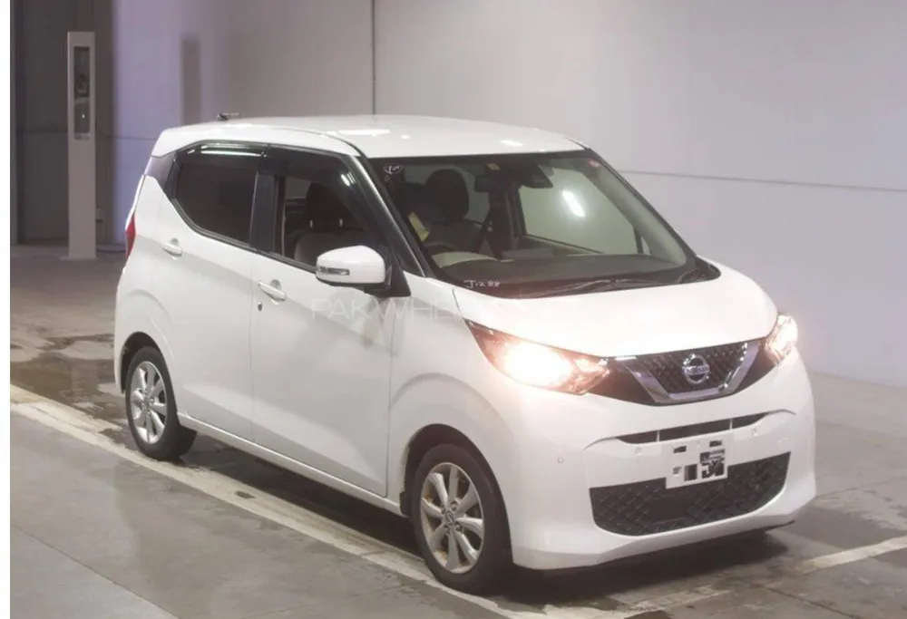 Nissan Dayz 2024 for Sale in Sialkot Image-1