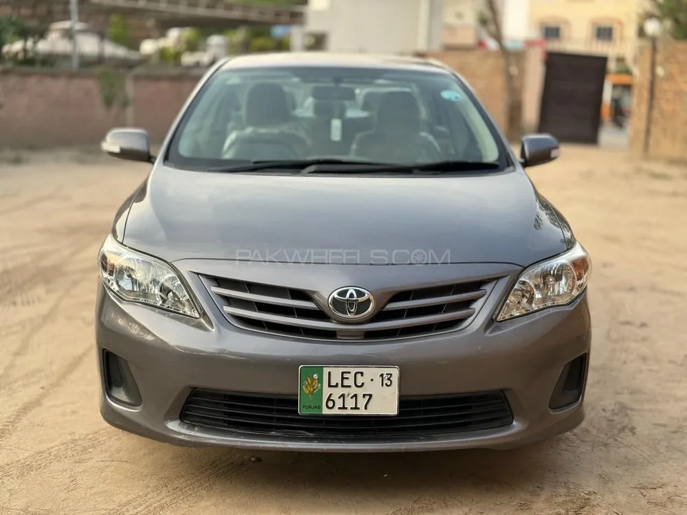Toyota Corolla 2013 for Sale in Jhang Image-1