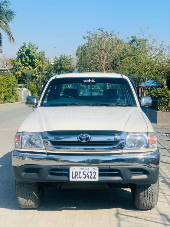 Toyota Hilux 2002 for Sale in Lahore Image-1