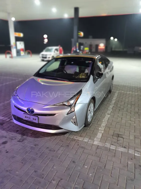 Toyota Prius 2018 for Sale in D.G.Khan Image-1
