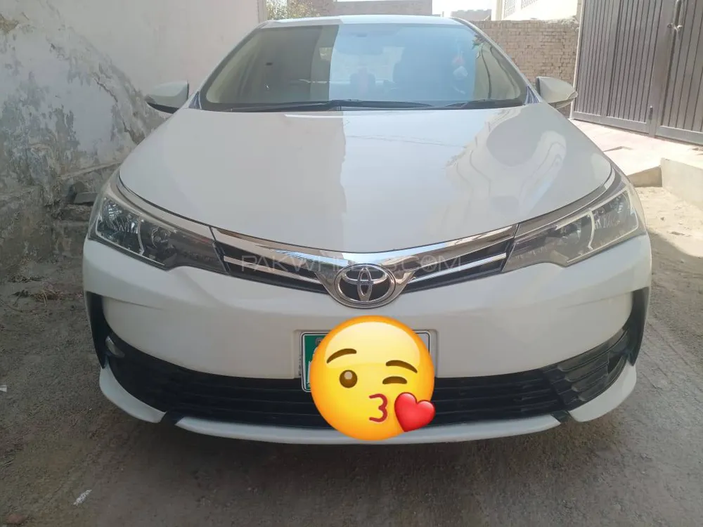 Toyota Corolla 2017 for sale in Sadiqabad