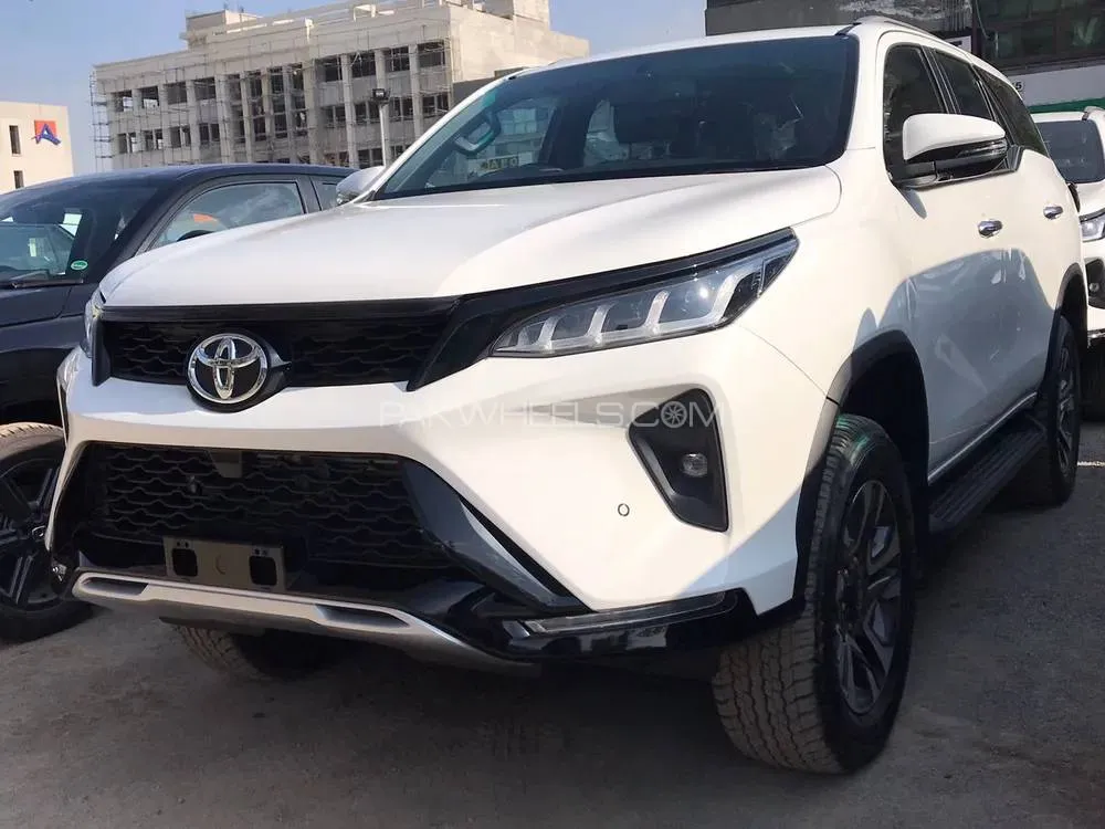 Toyota Fortuner 2023 for Sale in Lahore Image-1
