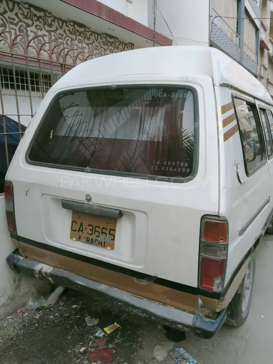 Toyota Town Ace 1982 for Sale in Karachi Image-1