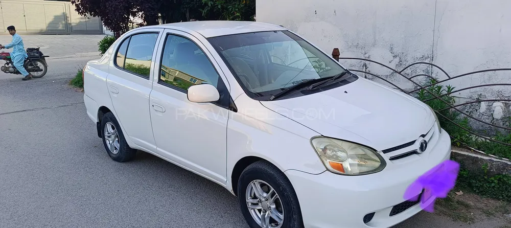 Toyota Platz 2005 for sale in Islamabad