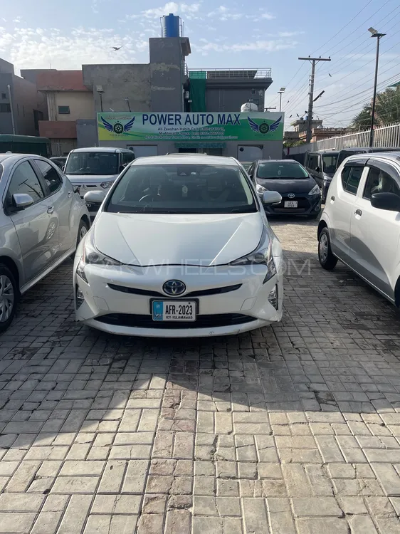 Toyota Prius 2017 for Sale in Lahore Image-1