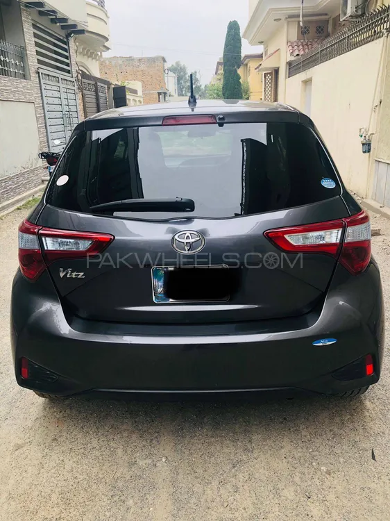 Toyota Vitz 2018 for sale in Peshawar