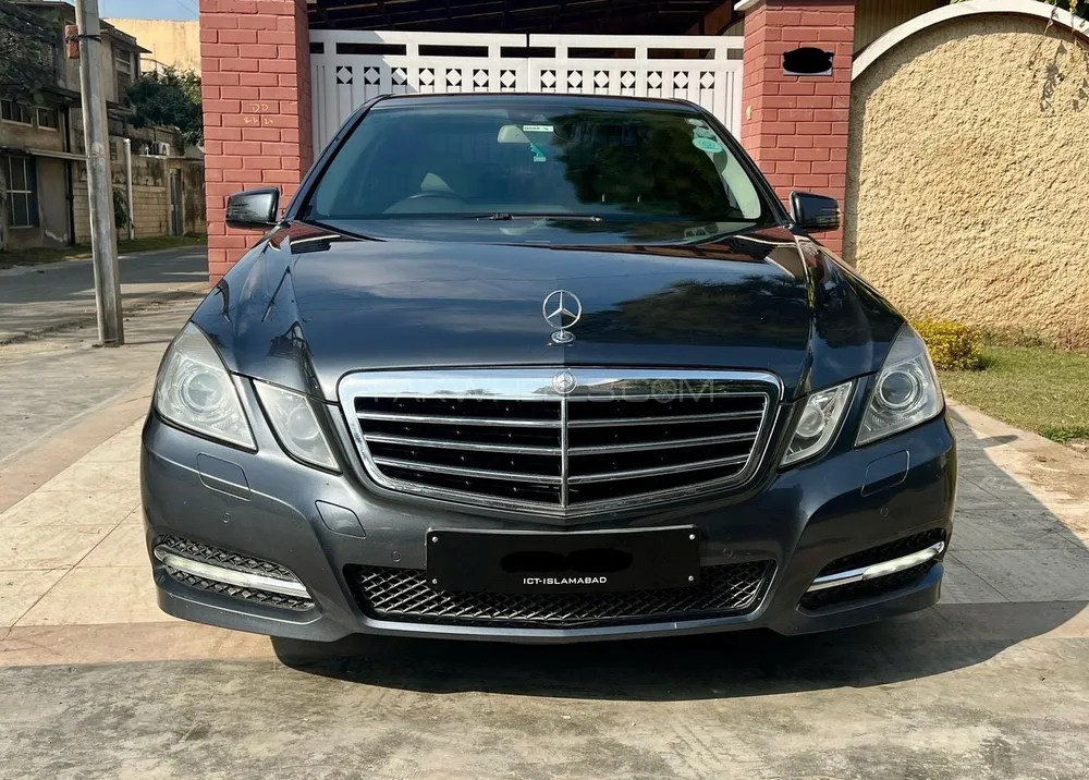 Mercedes Benz E Class 2011 for Sale in Lahore Image-1