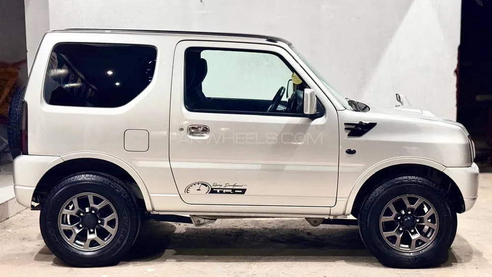 Suzuki Jimny 2018 for sale in Sialkot