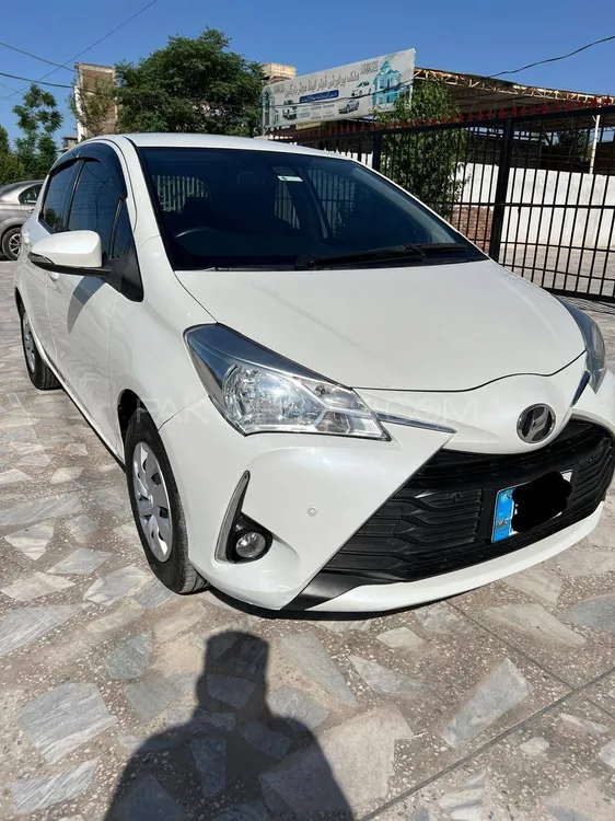 Toyota Vitz 2017 for sale in Peshawar
