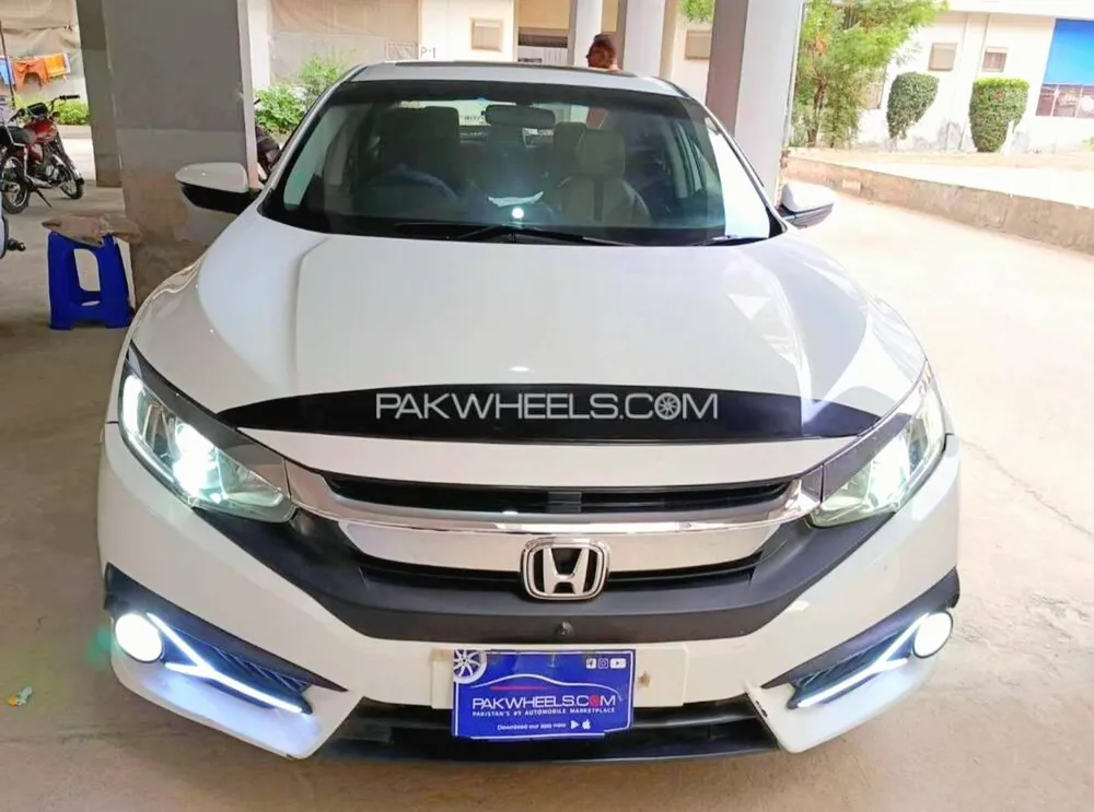 Honda Civic 2018 for Sale in Sialkot Image-1