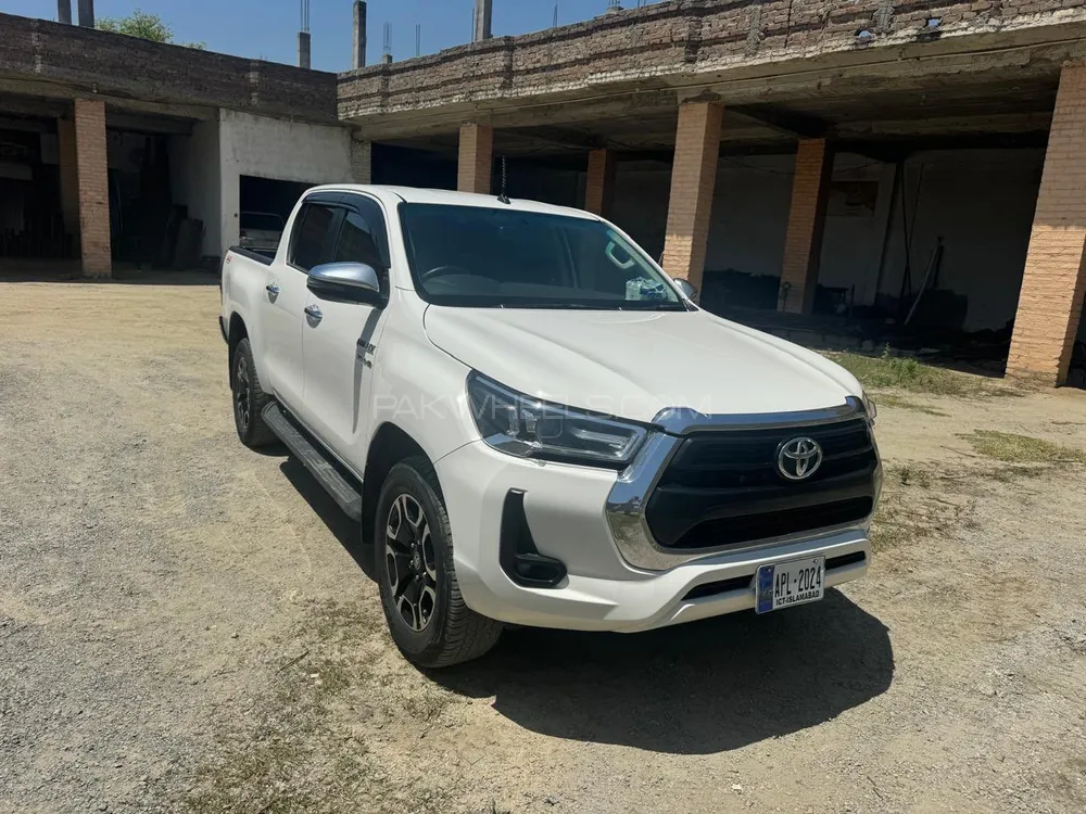 Toyota Hilux 2021 for Sale in Swabi Image-1