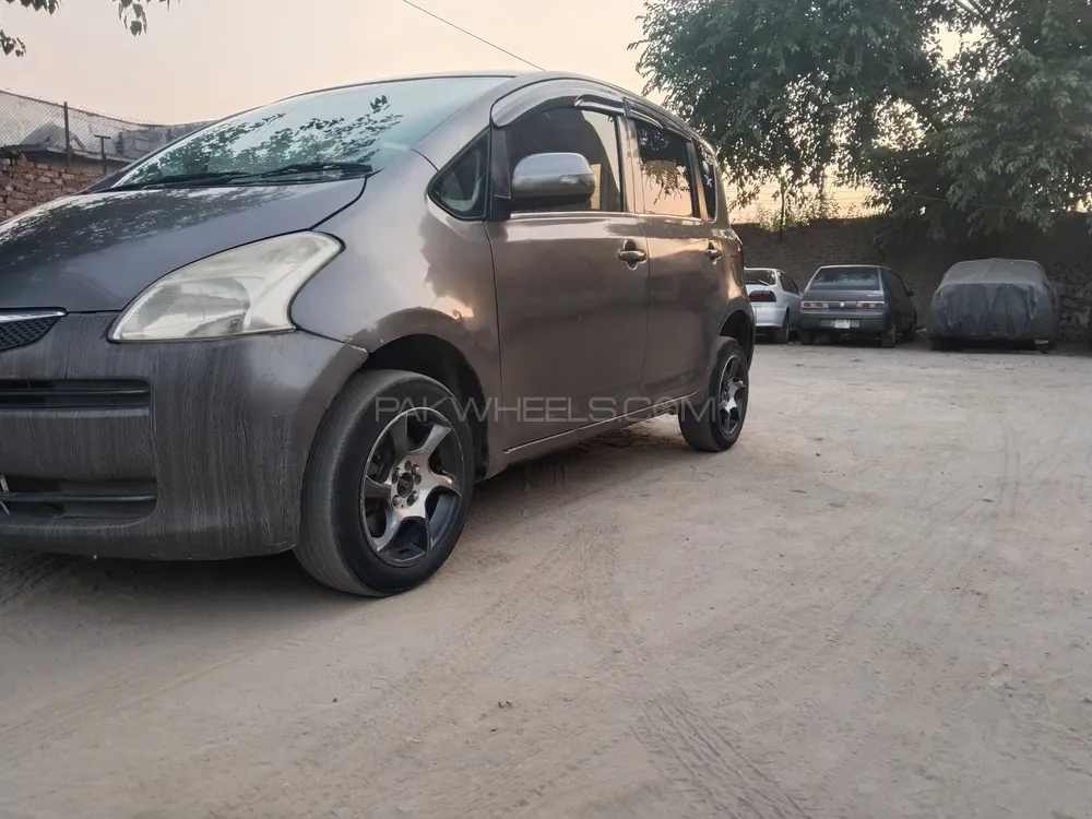 Toyota Ractis 2008 for Sale in Lahore Image-1