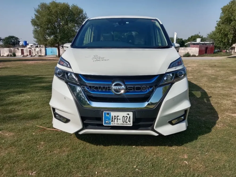 Nissan Serena 2019 for Sale in Islamabad Image-1