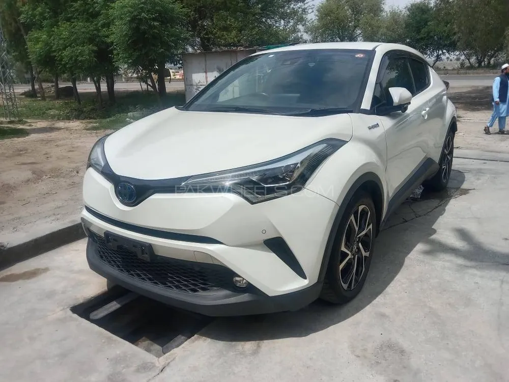 Toyota C-HR 2018 for Sale in Nowshera Image-1