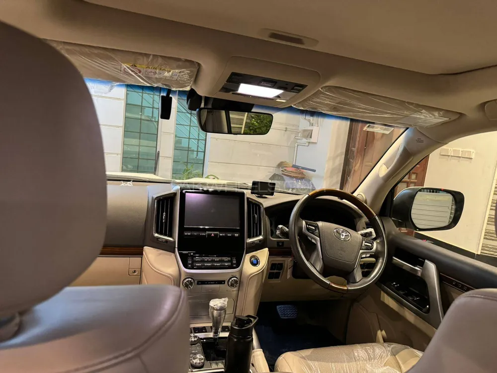 Toyota Land Cruiser 2018 for sale in Karachi