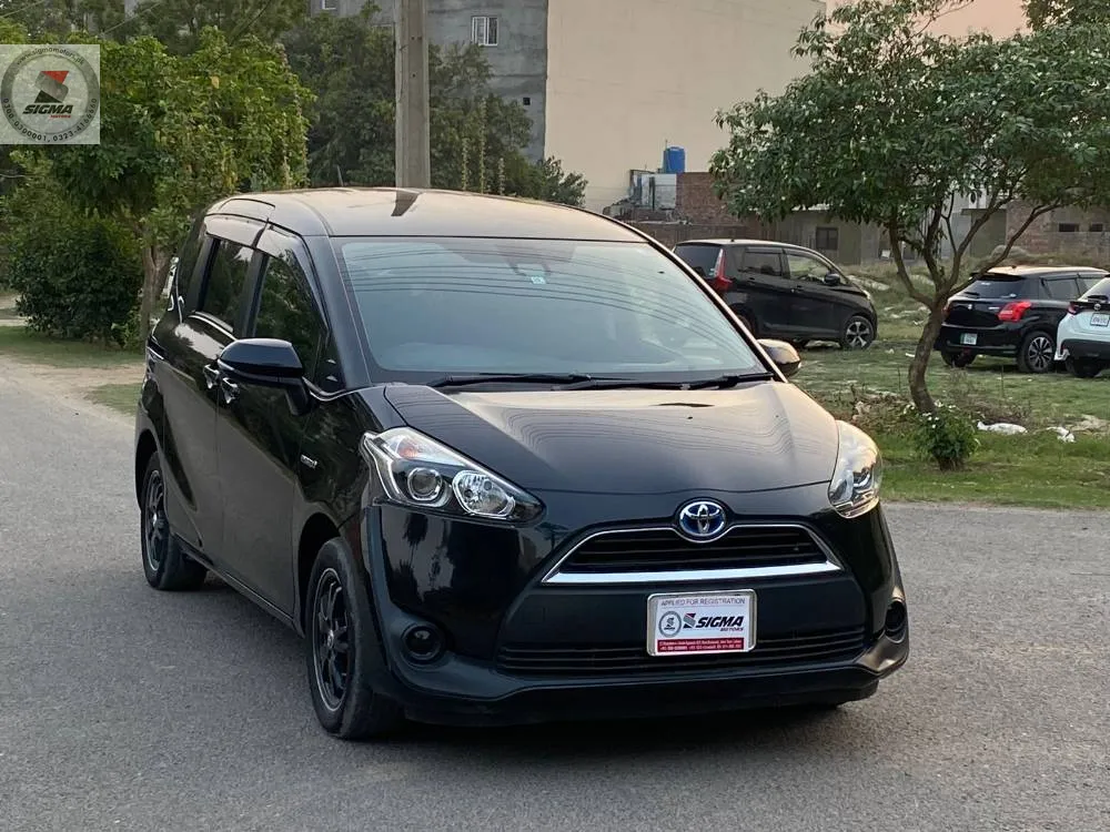 Toyota Sienta 2019 for sale in Lahore
