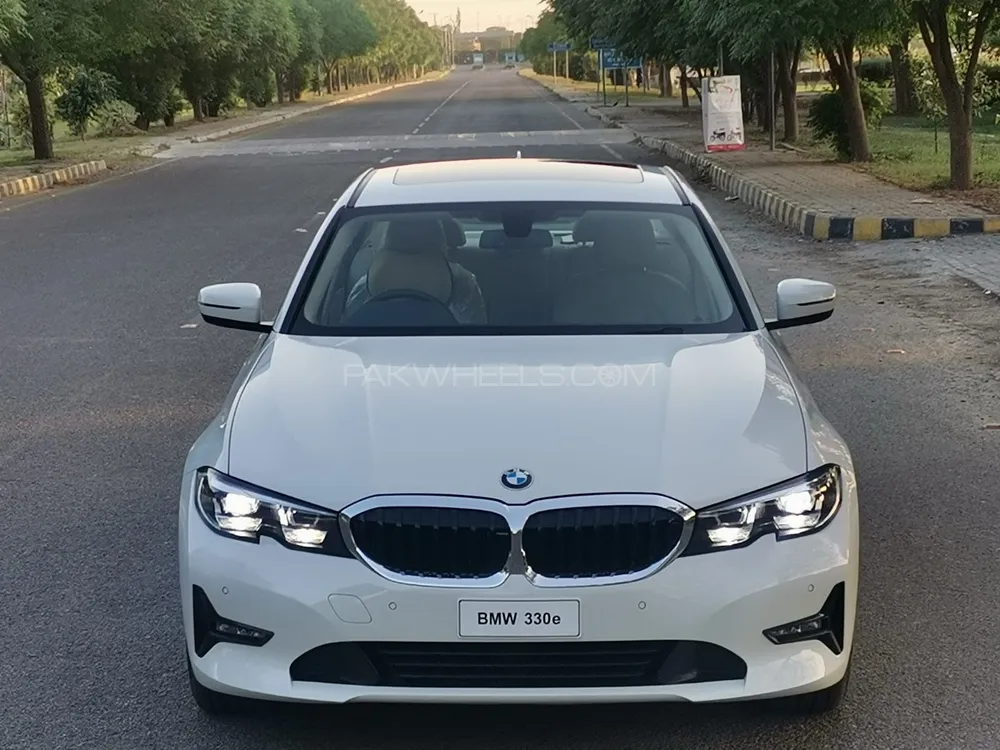 BMW / بی ایم ڈبلیو 3 سیریز 2022 for Sale in لاہور Image-1