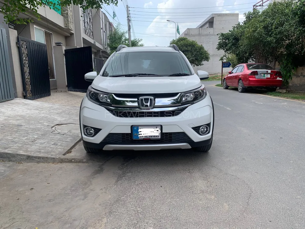 Honda BR-V 2018 for Sale in Faisalabad Image-1