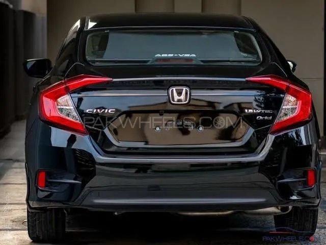 Honda Civic 2018 for Sale in Sheikhupura Image-1
