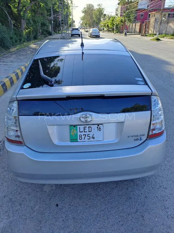 Toyota Prius 2010 for sale in Peshawar