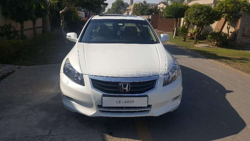 Honda Accord 2011 for Sale in Lahore Image-1