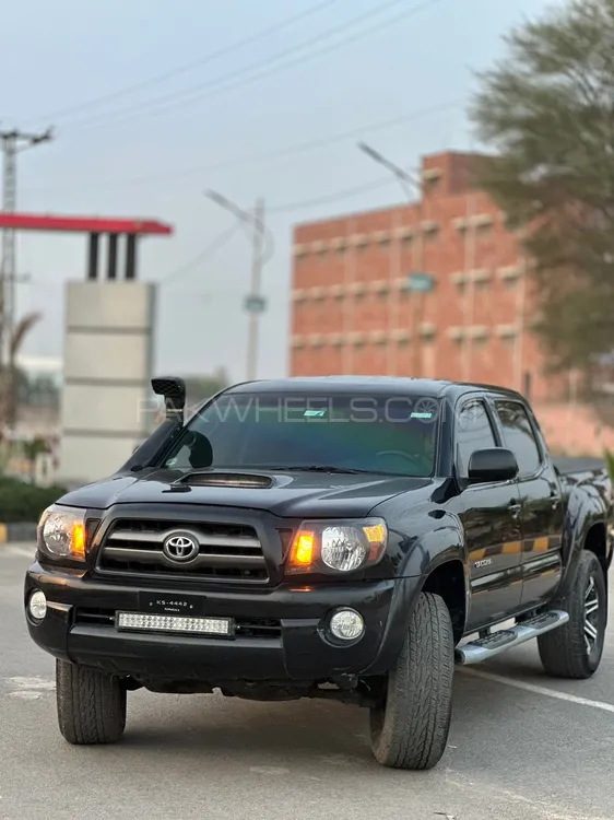 Toyota Tacoma 2009 for Sale in Multan Image-1