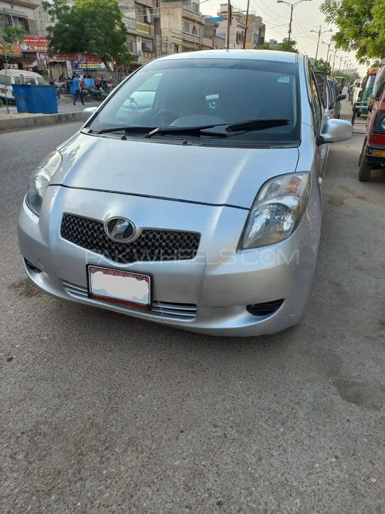 Toyota Vitz 2005 for Sale in Karachi Image-1