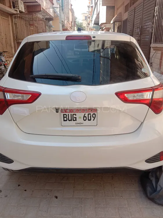 Toyota Vitz 2017 for Sale in Karachi Image-1