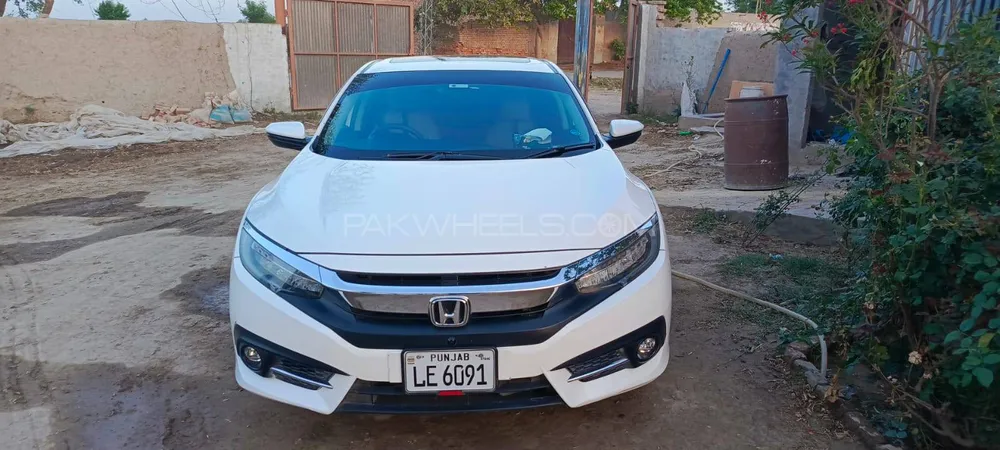 Honda Civic 2020 for Sale in Burewala Image-1