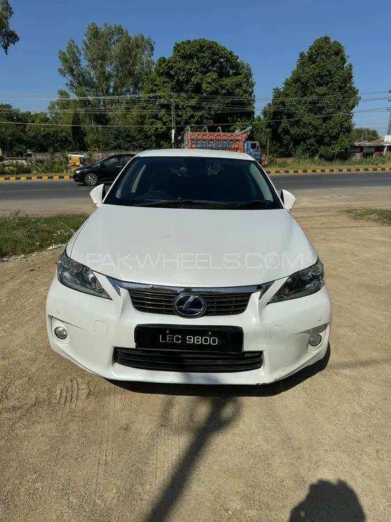 Lexus CT200h 2010 for Sale in Jhelum Image-1