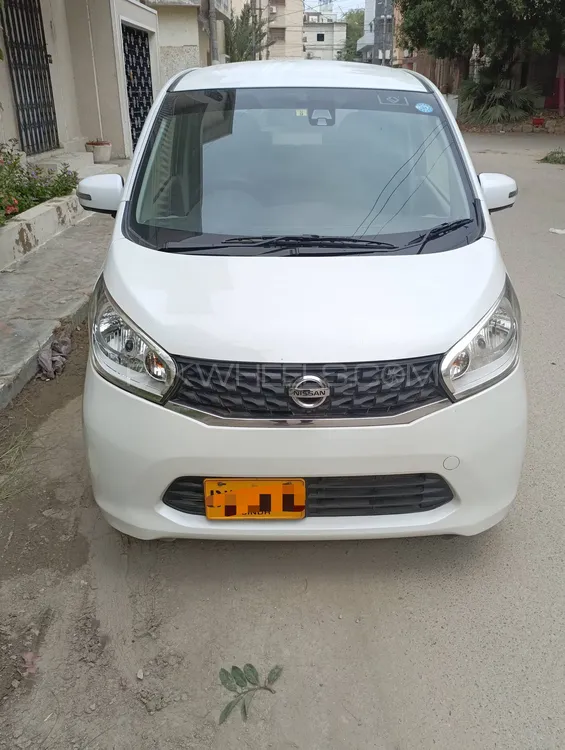 Nissan Dayz 2015 for Sale in Karachi Image-1