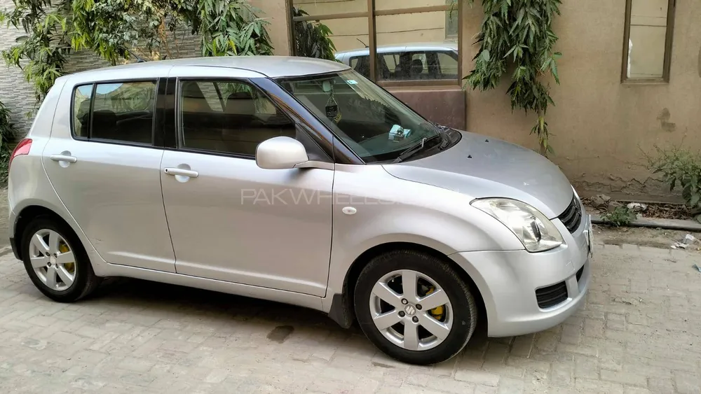 Suzuki Swift 2012 for sale in Lahore