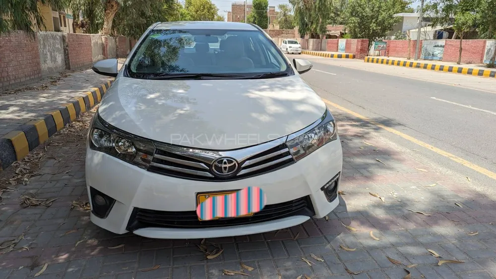 Toyota Corolla 2015 for Sale in Rahim Yar Khan Image-1