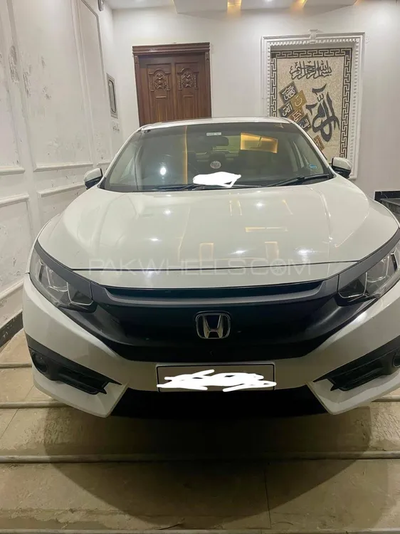 Honda Civic 2018 for Sale in Mian Channu Image-1