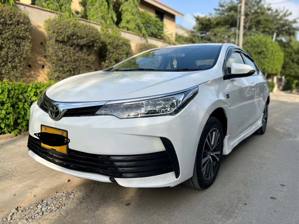 Toyota Corolla 2020 for Sale in Karachi Image-1