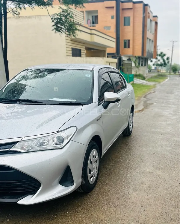 Toyota Corolla Axio 2018 for Sale in Islamabad Image-1