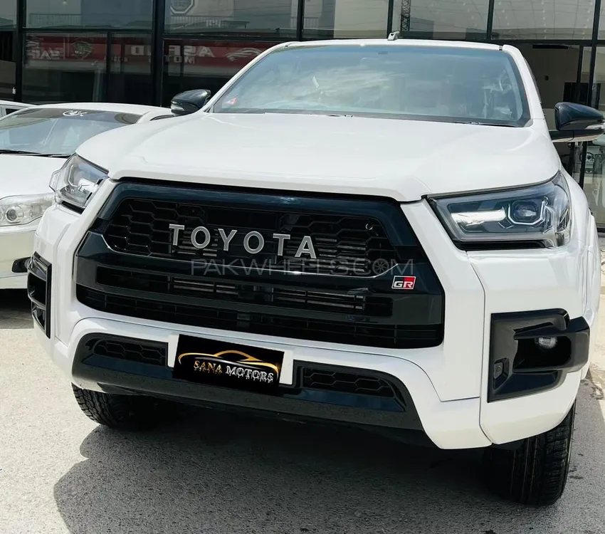 Toyota Hilux 2023 for Sale in Islamabad Image-1