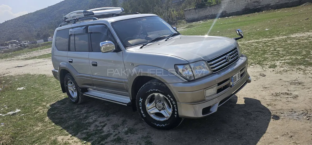 Toyota Land Cruiser 2001 for Sale in Swat Image-1