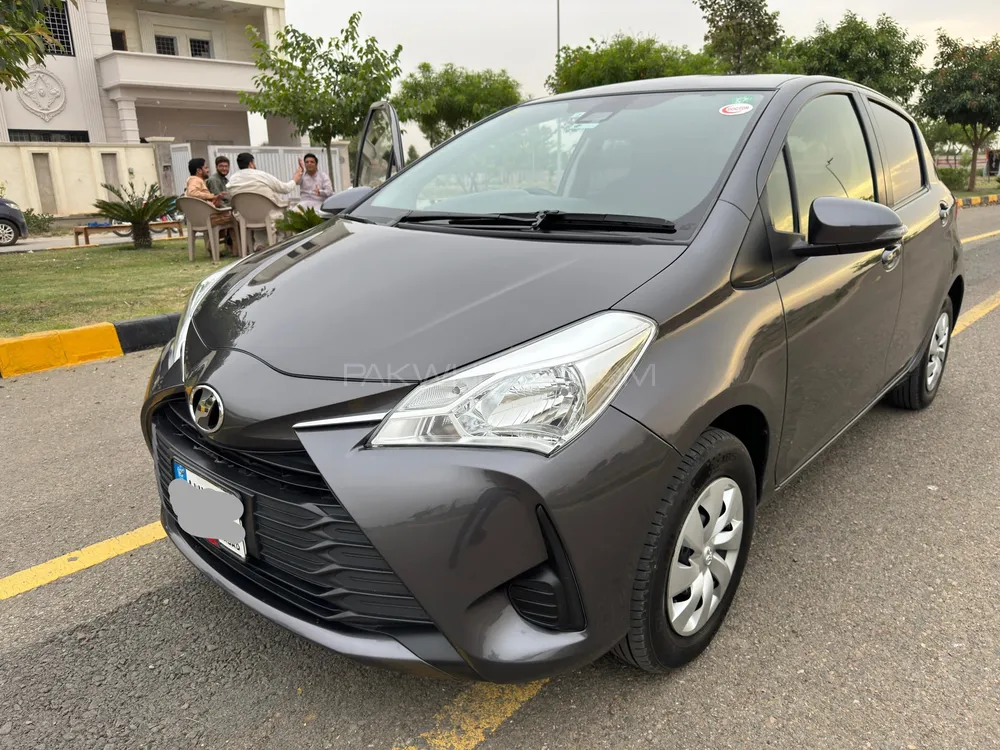 Toyota Vitz 2018 for Sale in Sargodha Image-1