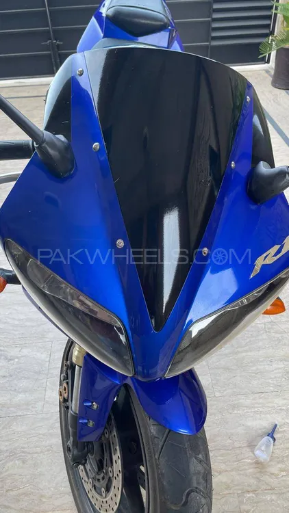 Yamaha YZF-R1 2004 for Sale Image-1