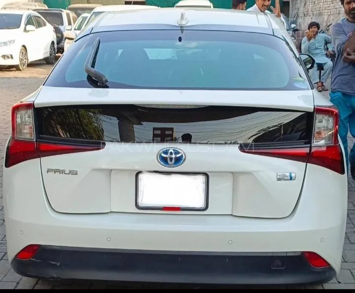 Toyota Prius Alpha 2019 for sale in Faisalabad