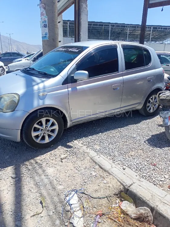 Toyota Yaris 2000 for Sale in Quetta Image-1